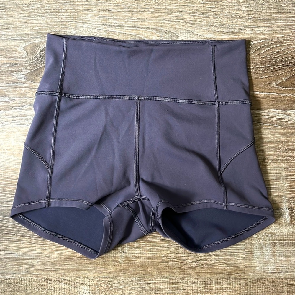 Lululemon High Rise In Movement Shorts Size 4